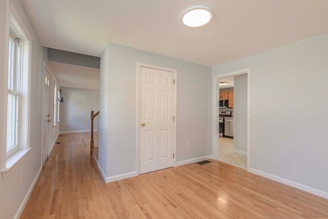 36 Redwood Circle, Pembroke, MA 02359