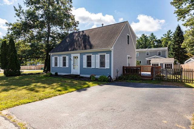 36 Redwood Circle, Pembroke, MA 02359