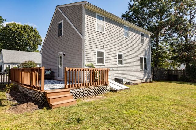 36 Redwood Circle, Pembroke, MA 02359