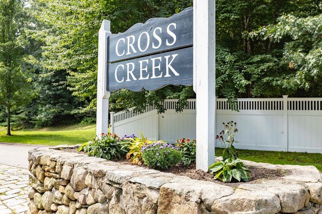 36 Redwood Circle, Pembroke, MA 02359