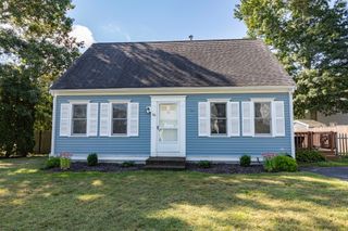 36 Redwood Circle, Pembroke, MA 02359