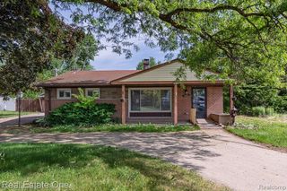 22471 Remick Drive, Clinton Charter Township, MI 48036