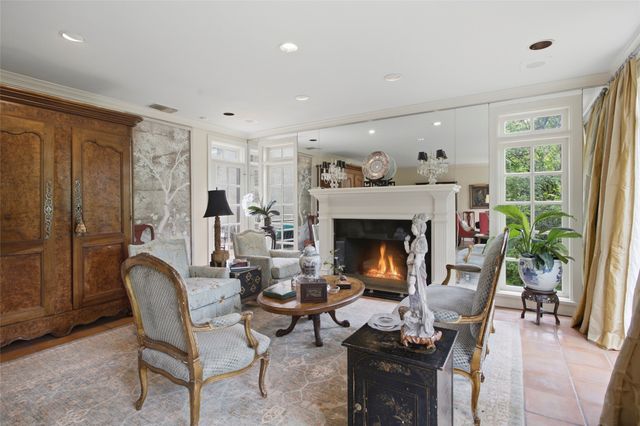 1111 Pebble Creek Road, Fort Worth, TX 76107