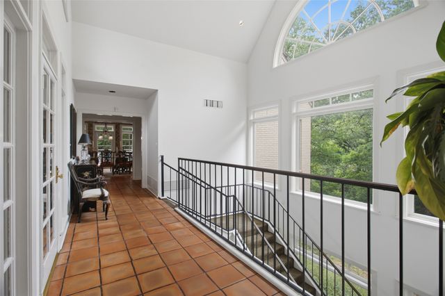 1111 Pebble Creek Road, Fort Worth, TX 76107