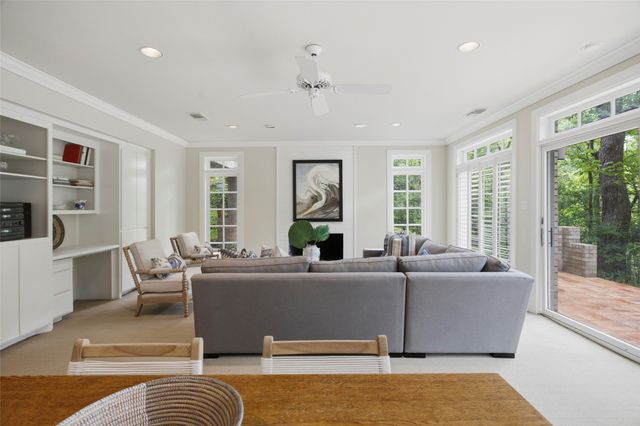 1111 Pebble Creek Road, Fort Worth, TX 76107