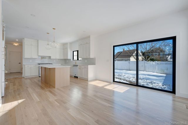 35 Cotton, Levittown, NY 11756