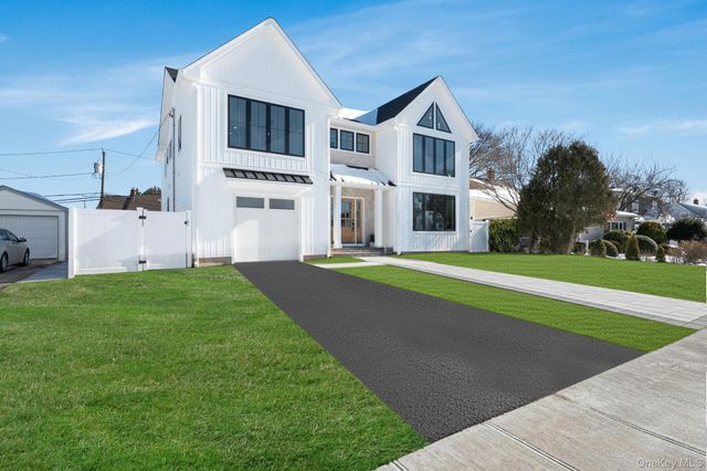 35 Cotton, Levittown, NY 11756