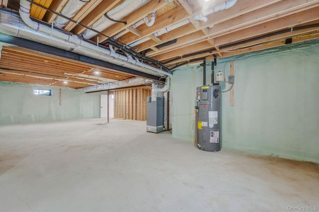35 Cotton, Levittown, NY 11756