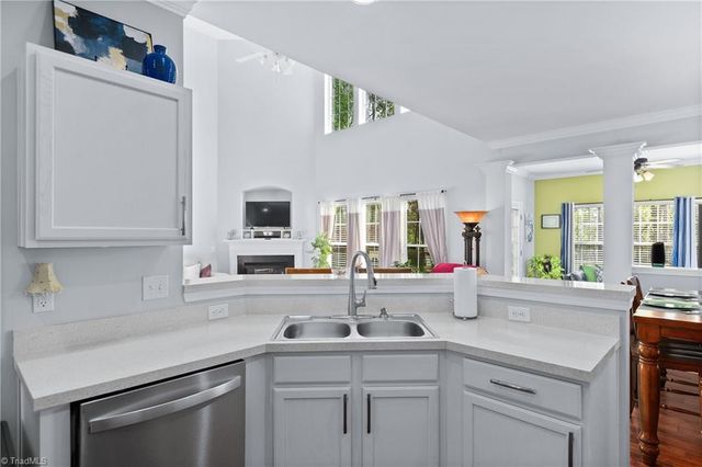 6083 Brookstone Ridge Drive, Winston-salem, NC 27107