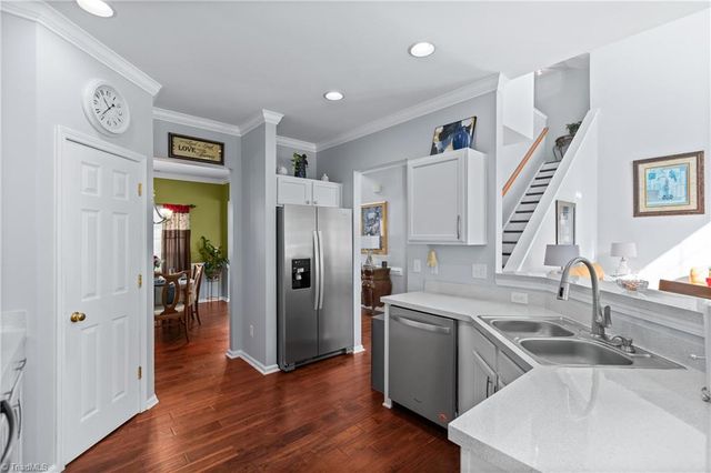 6083 Brookstone Ridge Drive, Winston-salem, NC 27107