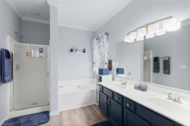6083 Brookstone Ridge Drive, Winston-salem, NC 27107
