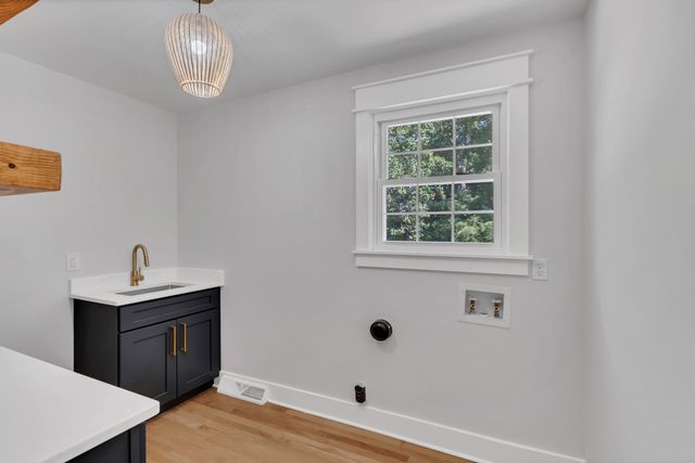 608 Hill Rd, Brentwood, TN 37027