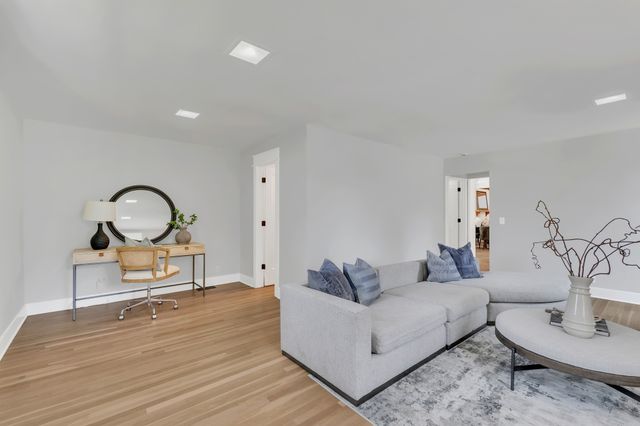 608 Hill Rd, Brentwood, TN 37027