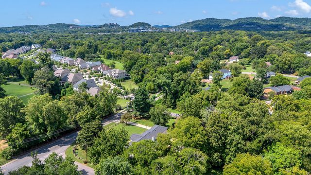 608 Hill Rd, Brentwood, TN 37027