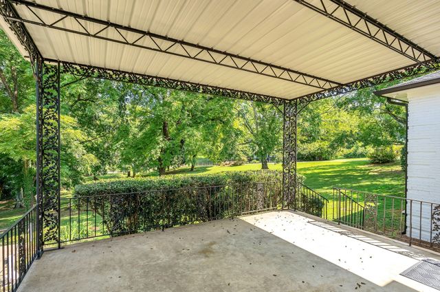608 Hill Rd, Brentwood, TN 37027
