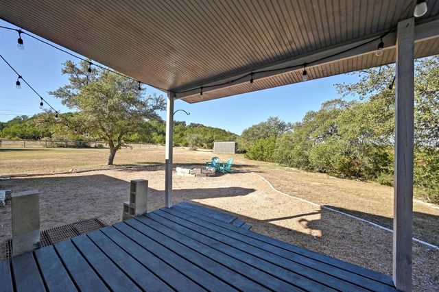 4204 BOB WIRE RD, Spicewood, TX 78669