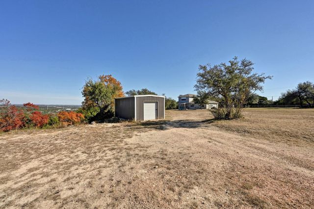 4204 BOB WIRE RD, Spicewood, TX 78669