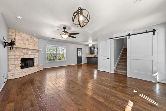 4204 BOB WIRE RD, Spicewood, TX 78669