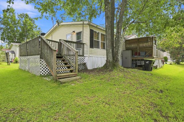 510 Folly Estates Dr., Myrtle Beach, SC 29588