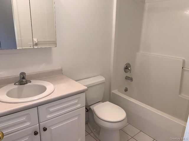 25 College Avenue 512, Nanuet, NY 10954