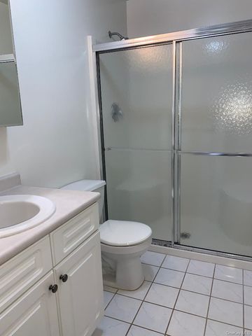 25 College Avenue 512, Nanuet, NY 10954