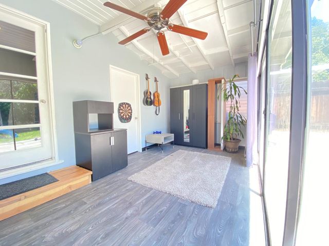2490 Michelle Dr, Sacramento, CA 95821