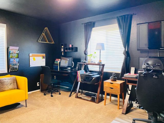 2490 Michelle Dr, Sacramento, CA 95821