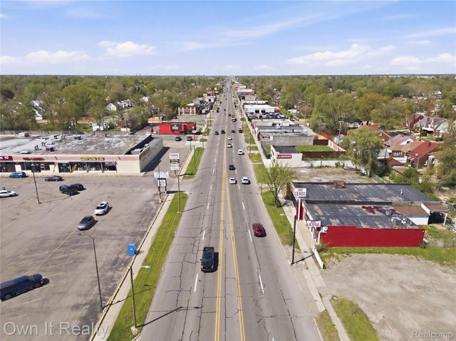 8866 Greenfield Road, Detroit, MI 48228