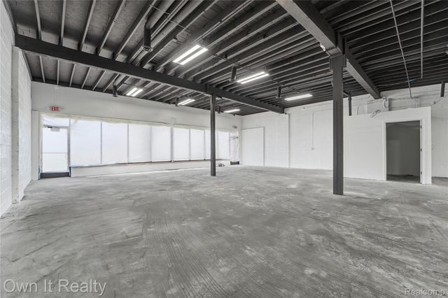 8866 Greenfield Road, Detroit, MI 48228