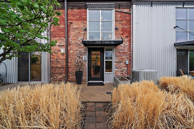 3033 Blake Street 123, Denver, CO 80205