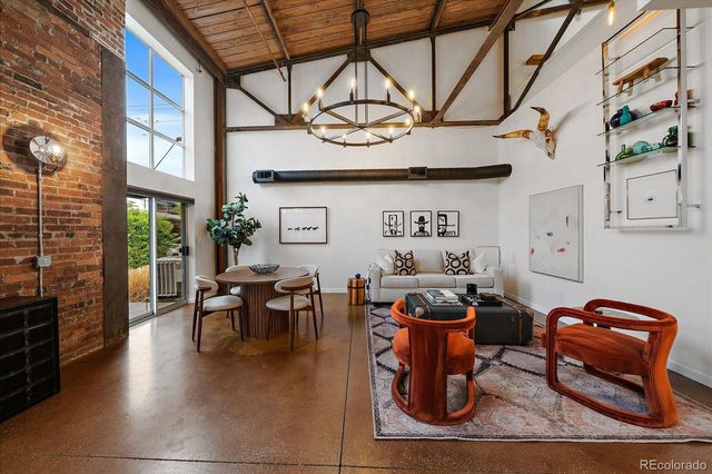 3033 Blake Street 123, Denver, CO 80205