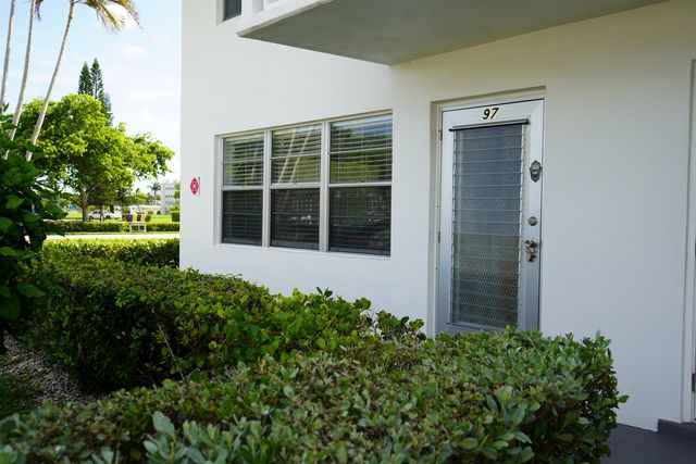 97 BERKSHIRE E, West Palm Beach, FL 33417