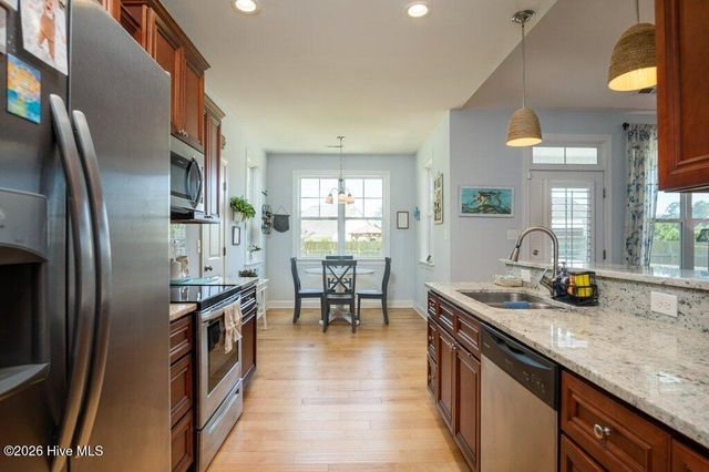 302 Big Pine Court, Hubert, NC 28539