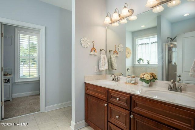 302 Big Pine Court, Hubert, NC 28539