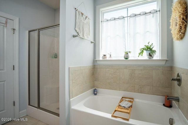 302 Big Pine Court, Hubert, NC 28539