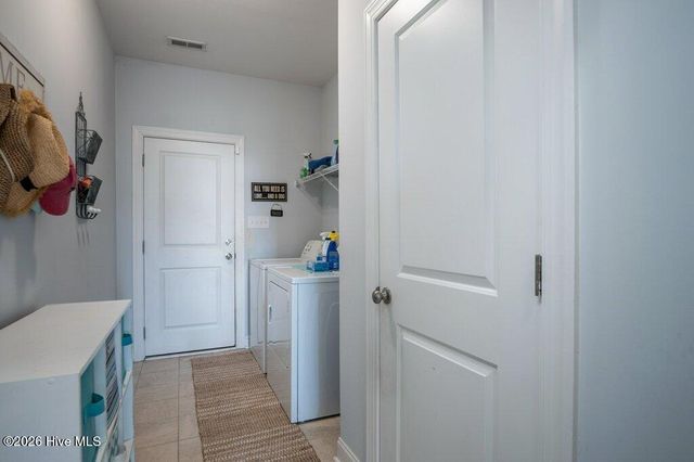 302 Big Pine Court, Hubert, NC 28539