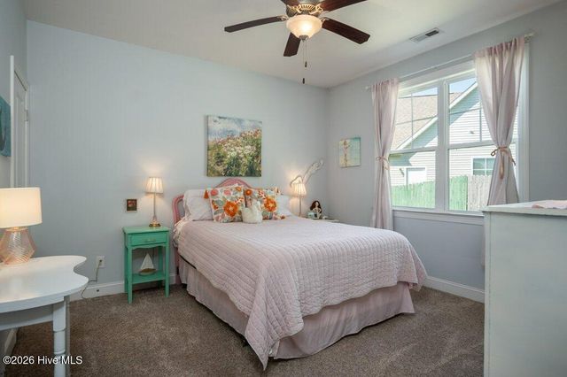 302 Big Pine Court, Hubert, NC 28539