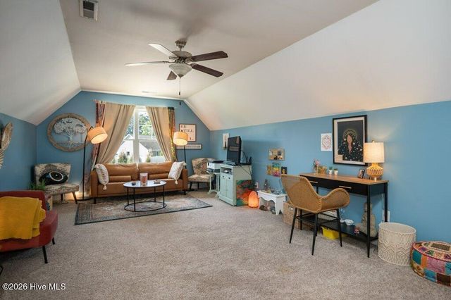 302 Big Pine Court, Hubert, NC 28539