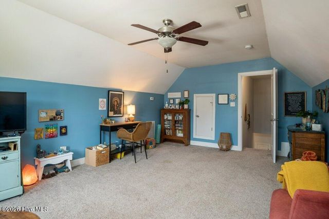 302 Big Pine Court, Hubert, NC 28539