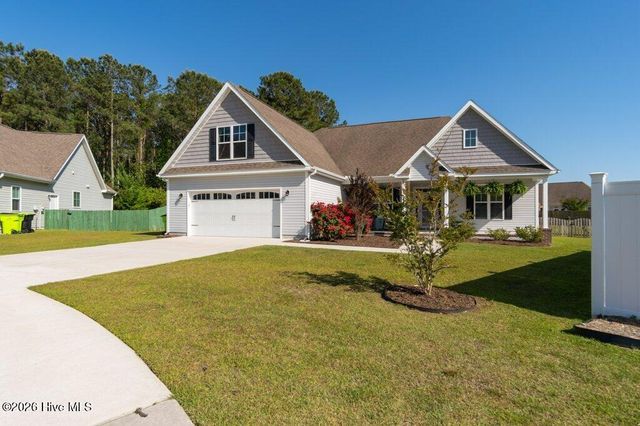 302 Big Pine Court, Hubert, NC 28539