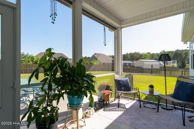 302 Big Pine Court, Hubert, NC 28539