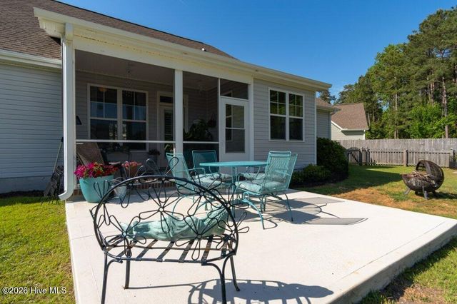 302 Big Pine Court, Hubert, NC 28539