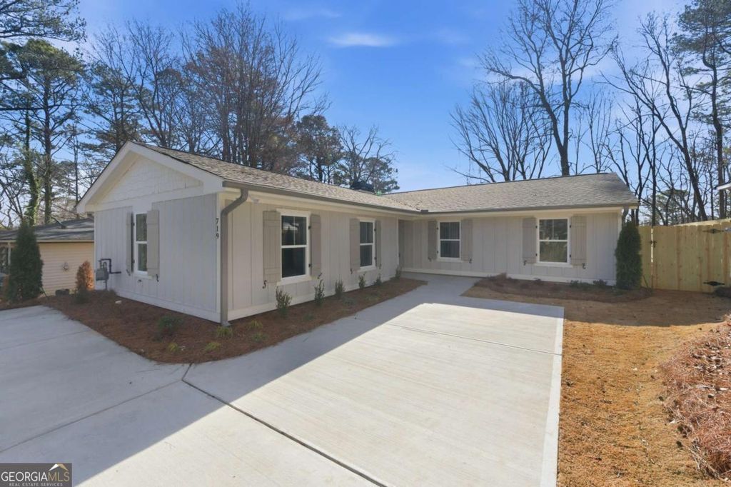 719 Helen Street NW, Marietta, GA 30064