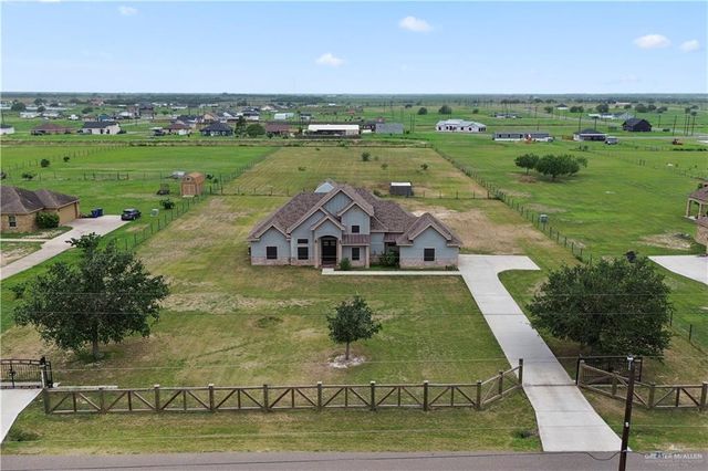 23219 Oak Knoll Drive, Edcouch, TX 78538