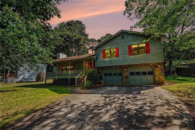 1208 Gate Post Lane, Lawrenceville, GA 30044