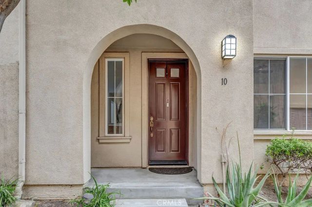 10 Salton, Irvine, CA 92602