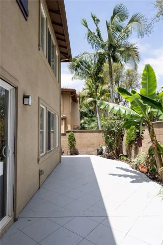 10 Salton, Irvine, CA 92602
