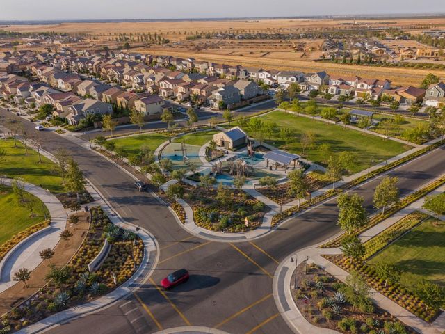 748 Ridgebank Avenue, Madera, CA 93636