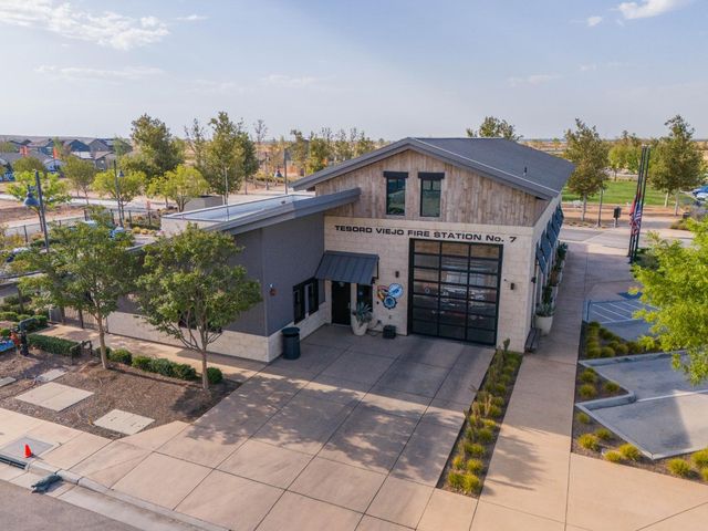 748 Ridgebank Avenue, Madera, CA 93636