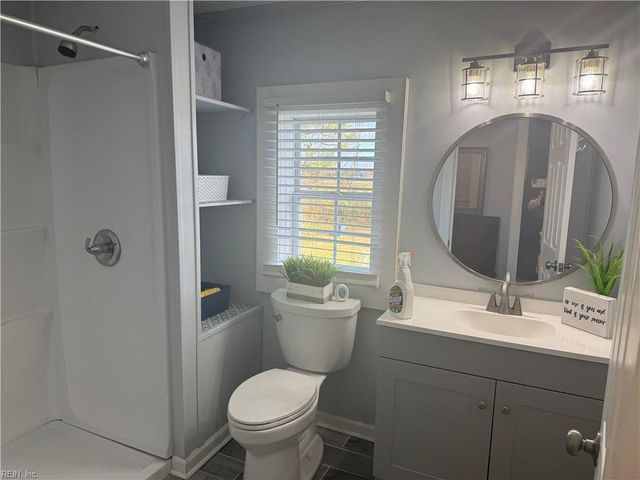 17063 Station LN, Cape Charles, VA 23310